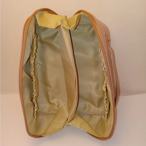 Rose of No Man's Land PINK Large Capacity Cosmetic Makeup Beauty Bag Pockets NWT - Picture 3 of 8